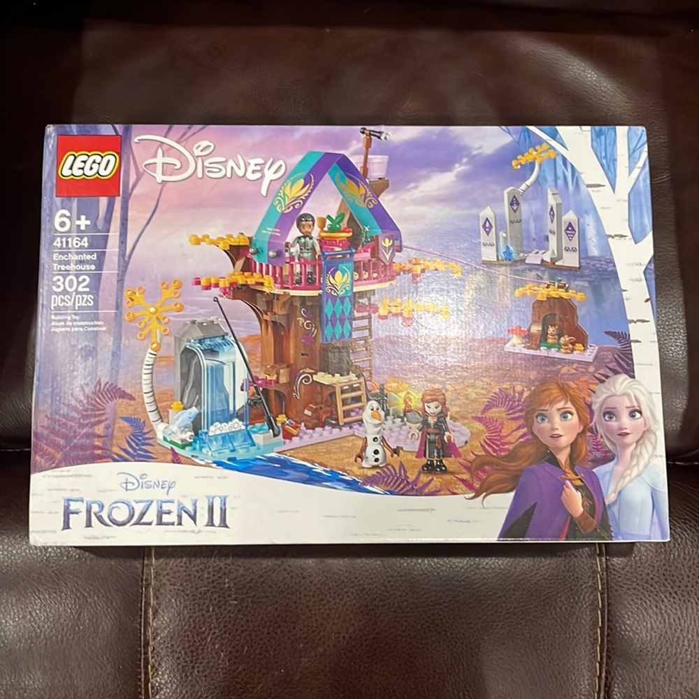 Lego Disney Frozen 2 - Enchanted Treehouse 41164 (302 pieces) - new, unopened
